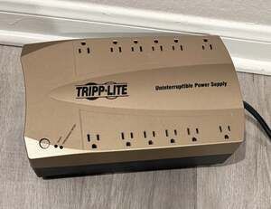 Tripp Lite HT850UPS Home Theater UPS Backup System 400 Joules 3 hours